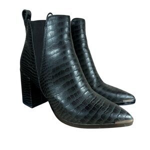 Tony Bianco Black Croc Embossed Ankle Boots Size 7 Point Toe Block Heel Chelsea